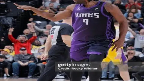 巴黎奥运落幕超百日，潘展乐曝重启训练多次——央视新闻客户端播报